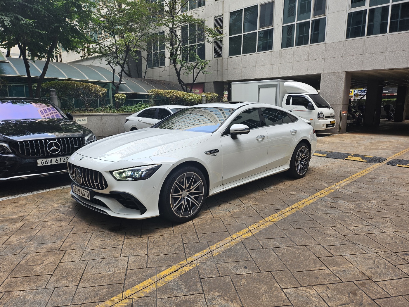 23년식 벤츠 Amg gt43 4도어