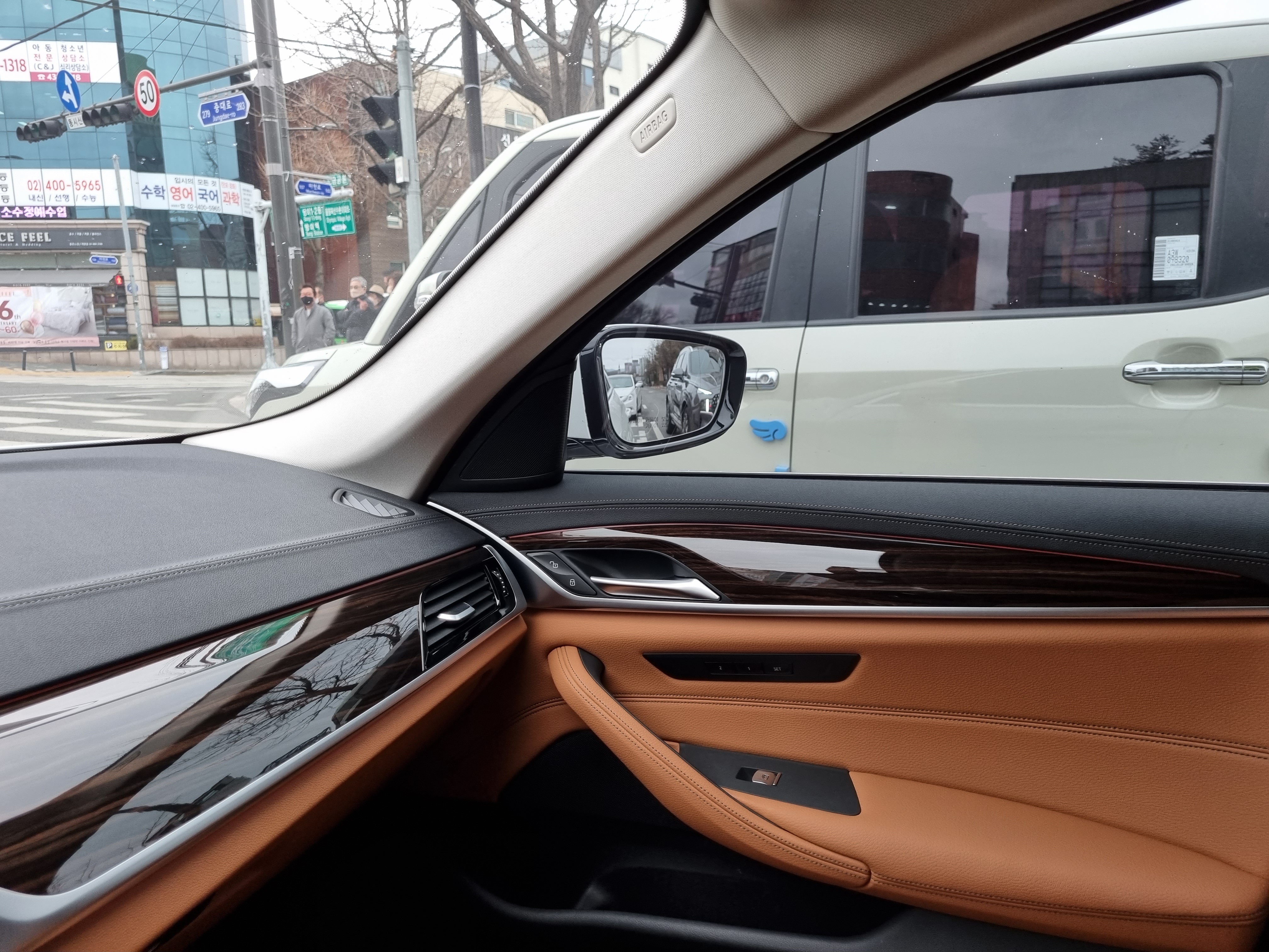 21년식 Bmw 520i (7일 렌트)